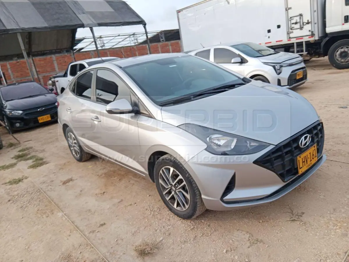 HYUNDAI ACCENT - ADVANCE AT + RIN BITONO 1591 CC MOD. 2023, PLACA: LHV161 Ubic.: BARRANQUILLA — imagen 2 de 8