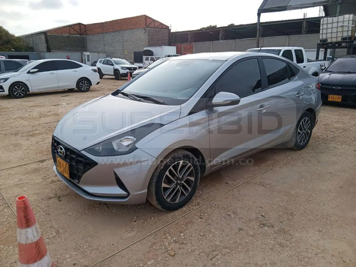HYUNDAI ACCENT - ADVANCE AT + RIN BITONO 1591 CC MOD. 2023, PLACA: LHV161 Ubic.: BARRANQUILLA — imagen 4 de 8