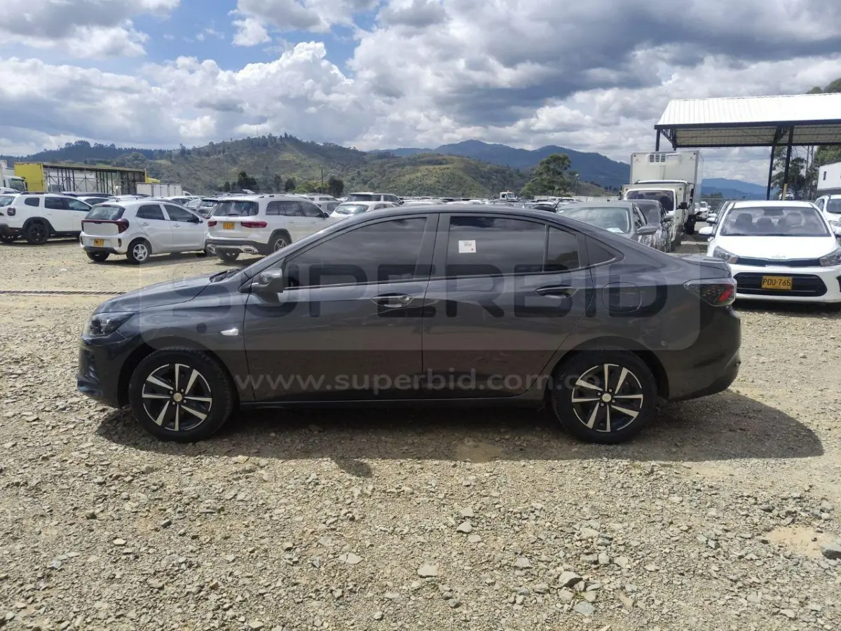 CHEVROLET ONIX NB LT TURBO AT 1000 CC MOD. 2026, PLACA: PWP301 Ubic.: CALDAS — imagen 5 de 8