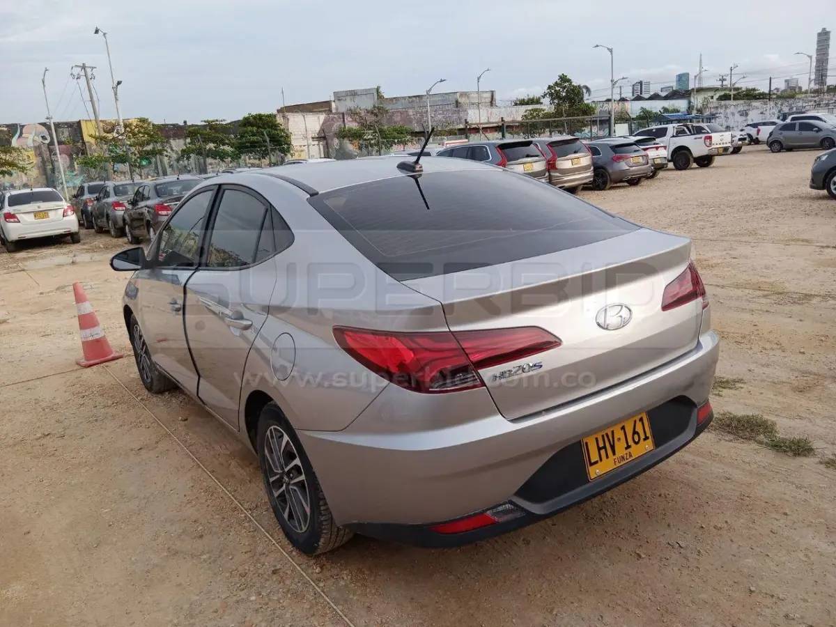 HYUNDAI ACCENT - ADVANCE AT + RIN BITONO 1591 CC MOD. 2023, PLACA: LHV161 Ubic.: BARRANQUILLA — imagen 6 de 8