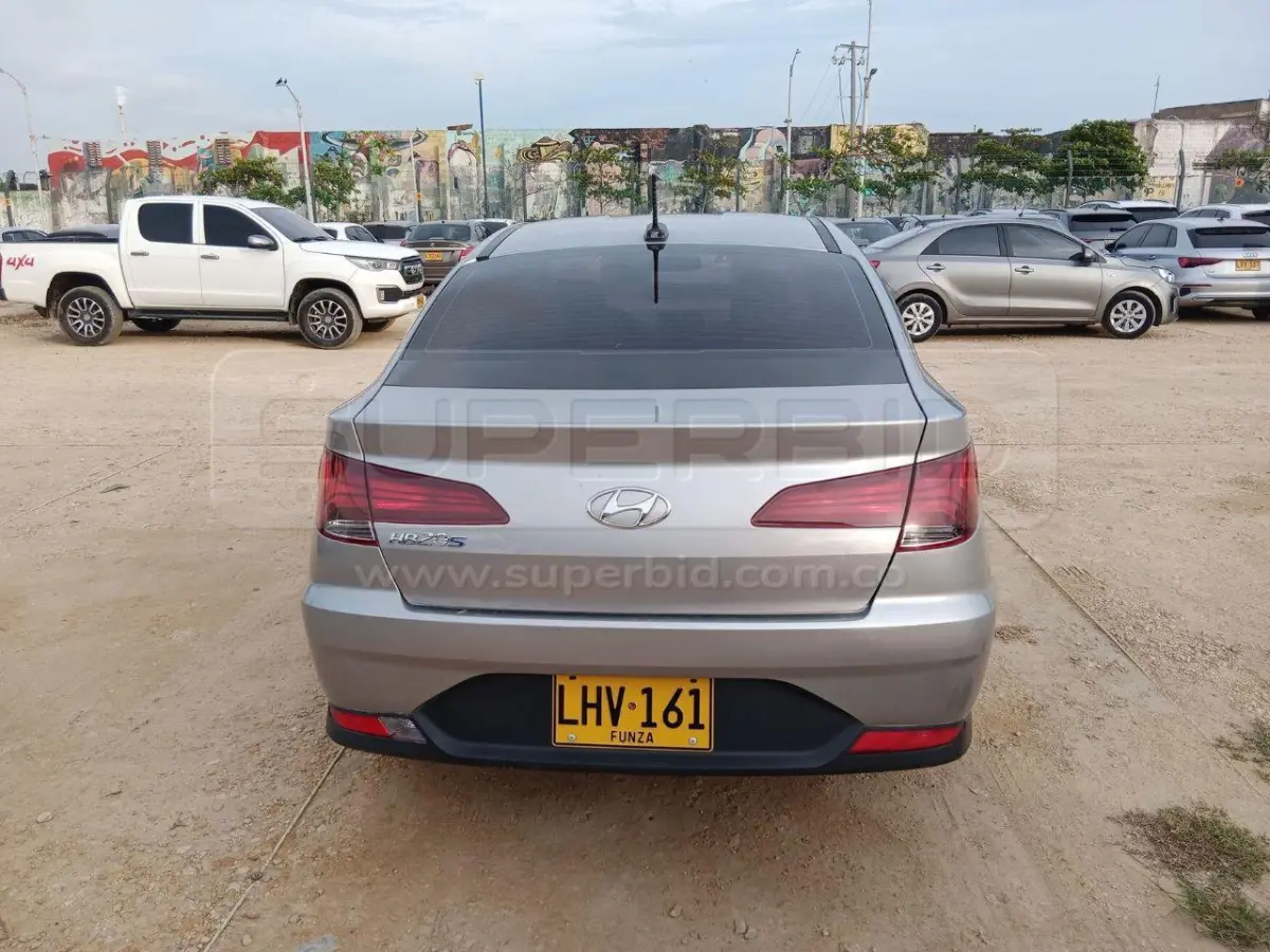 HYUNDAI ACCENT - ADVANCE AT + RIN BITONO 1591 CC MOD. 2023, PLACA: LHV161 Ubic.: BARRANQUILLA — imagen 7 de 8