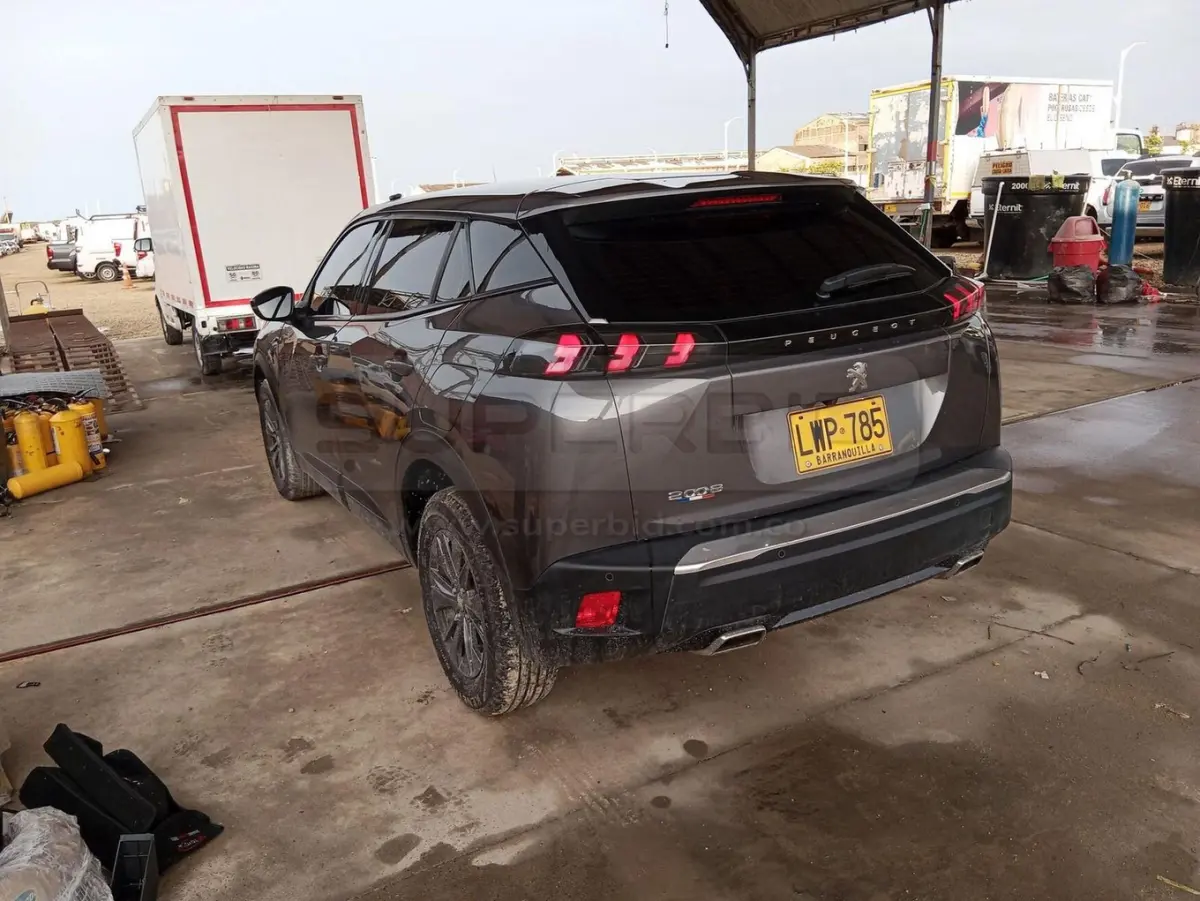 PEUGEOT 2008 ACTIVE 1.2 1199 CC MOD. 2023, RP#1 PLACA: LWP785 Ubic.: BARRANQUILLA — imagen 6 de 8