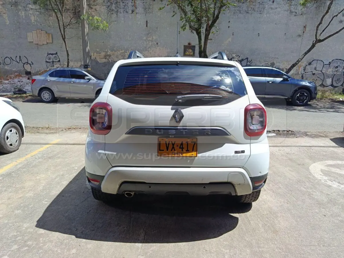 RENAULT DUSTER ICONIC 1.3T 4X4 MT 1300 CC MOD. 2024, PLACA: LVX417 Ubic.: MEDELLIN — imagen 7 de 8