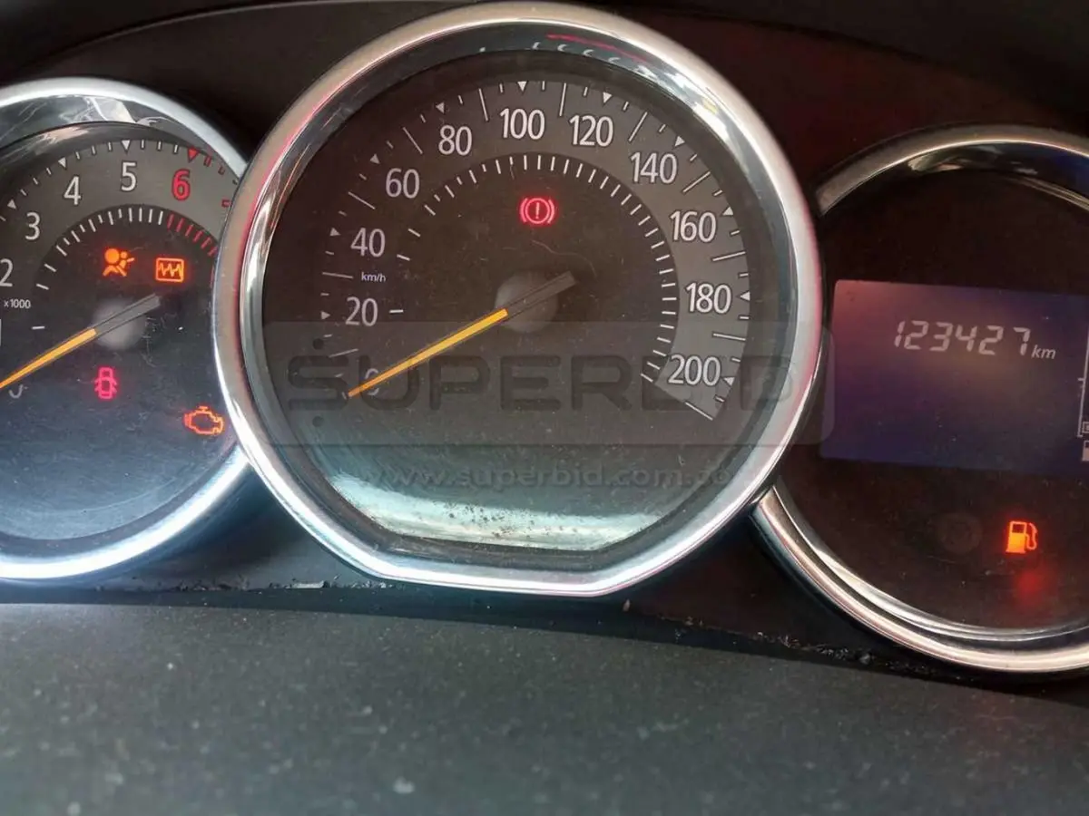 RENAULT LOGAN [2] PRIVILEGE / INTENS 16V 2AB MT 1599 CC MOD. 2019, PLACA: IDN497 Ubic.: YUMBO VALLE, VALLE DEL CAUCA — imagen 6 de 8