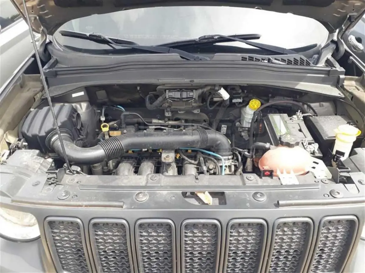 JEEP RENEGADE LONGITUDE 4X2 7AB TC MT 0 CC MOD. 2022, PLACA: KWT505 Ubic.: TURBANA, BOLIVAR — imagen 5 de 8