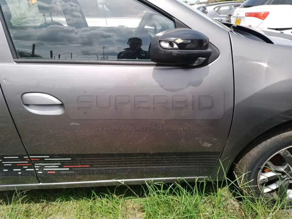 RENAULT LOGAN EXPRESSION LIFE AA 8V 2AB ABS MT 1598 CC MOD. 2020, PLACA: GJX572 Ubic.: PEREIRA, RISARALDA — imagen 5 de 8