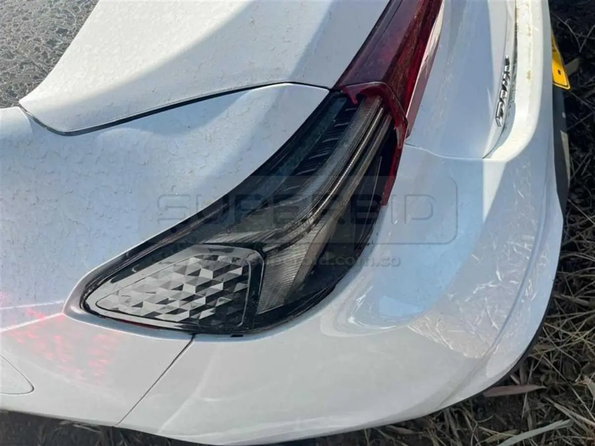 CHEVROLET ONIX LT T 4P 6AB ABS MT 1000 CC MOD. 2025, PLACA: GHL166 Ubic.: PEREIRA, RISARALDA — imagen 6 de 8
