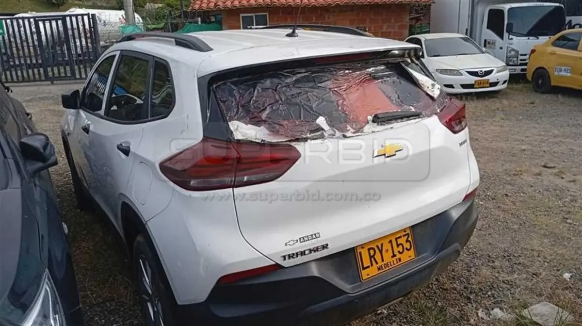 CHEVROLET TRACKER [2] LS T TP 1199 CC MOD. 2023, PLACA: LRY153 Ubic.: COPACABANA, ANTIOQUIA — imagen 2 de 8