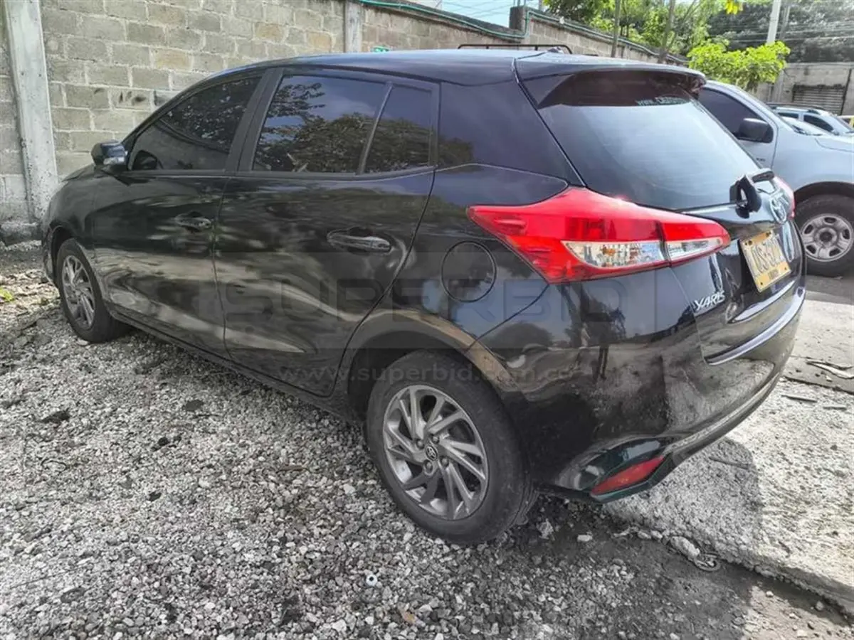TOYOTA YARIS [3] [FL] SPORT 2AB ABS TC CT TP 1496 CC MOD. 2023, PLACA: LQS322 — imagen 5 de 8