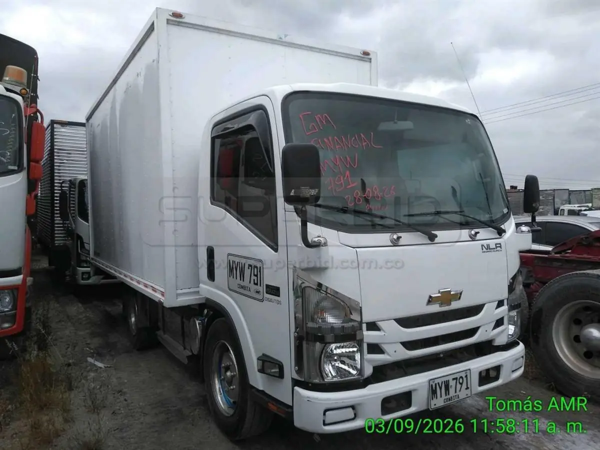 CHEVROLET NLR 700P RWD [122HP] TD 4X2 ABS MT 2999 CC MOD. 2024, PLACA: MYW791 Ubic.: MOSQUERA, CUNDINAMARCA — imagen 4 de 5