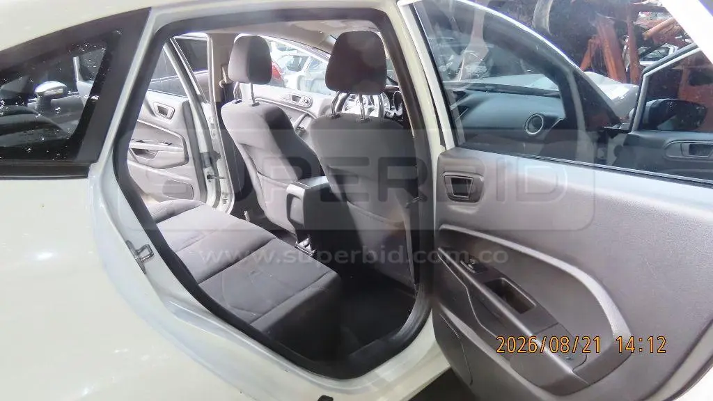 FORD FIESTA MOD. 2017, RTM VENCIDA RP#1, PLACA: 1 Ubic.: Guarne(Antioquia) — imagen 5 de 8