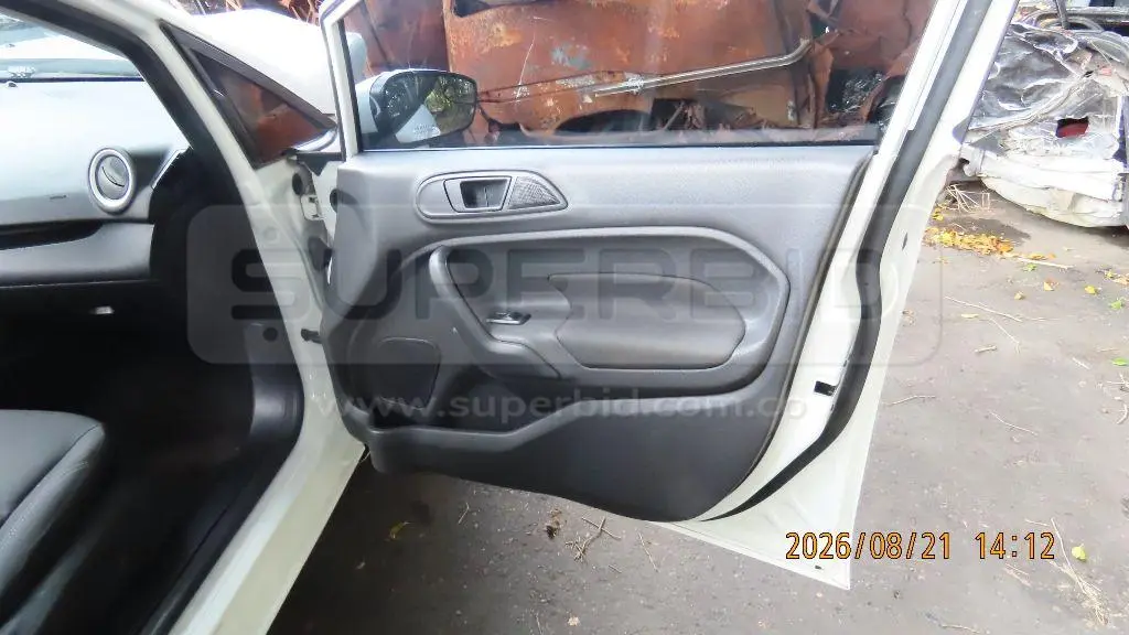 FORD FIESTA MOD. 2017, RTM VENCIDA RP#1, PLACA: 1 Ubic.: Guarne(Antioquia) — imagen 7 de 8