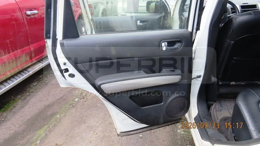 NISSAN X-TRAIL T31 MOD. 2014, RTM VENCIDA PLACA: 7 Ubic.: Guarne(Antioquia) — imagen 4 de 8