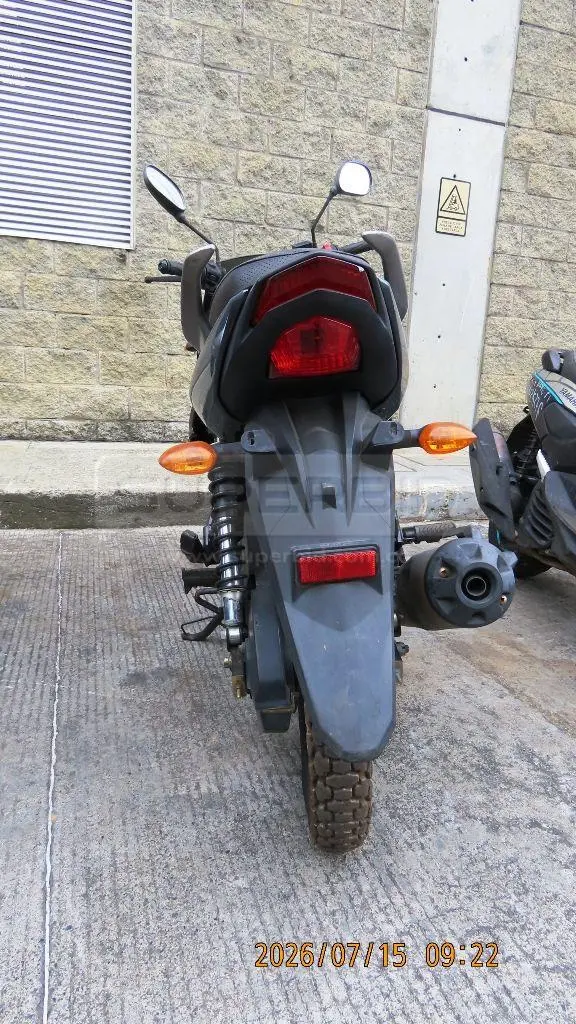 YAMAHA SZ15RR MOD. 2024, RTM VENCIDA PLACA: 9 Ubic.: Guarne(Antioquia) — imagen 8 de 8