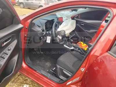 MAZDA 2 HATCHBACK MOD. 2019, PLACA: 5 Ubic.: Pereira (Risaralda) — imagen 7 de 8