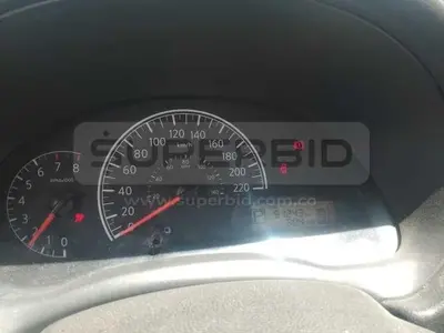 NISSAN VERSA MOD. 2018, PLACA: 9 Ubic.: Pereira (Risaralda) — imagen 5 de 8