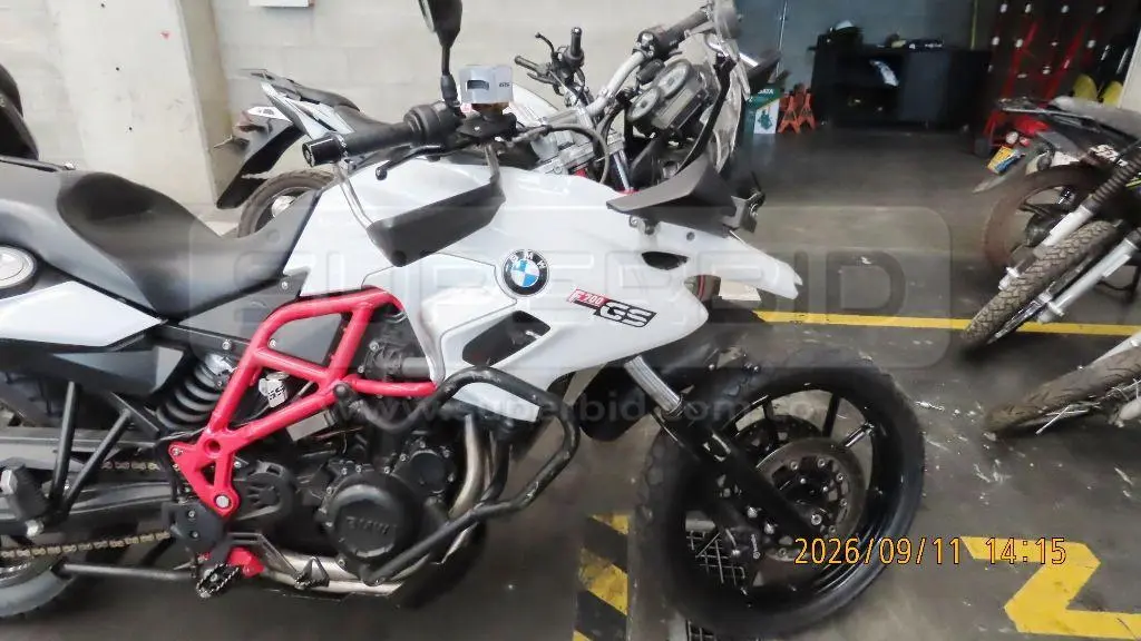 BMW F700 GS MOD. 2017, PLACA: 7 Ubic.: Guarne(Antioquia) — imagen 3 de 8