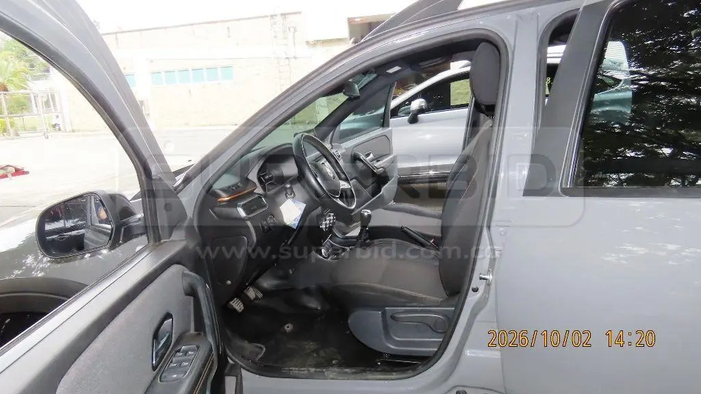 RENAULT DUSTER OROCH MOD. 2024, PLACA: 3 Ubic.: Guarne(Antioquia) — imagen 3 de 8