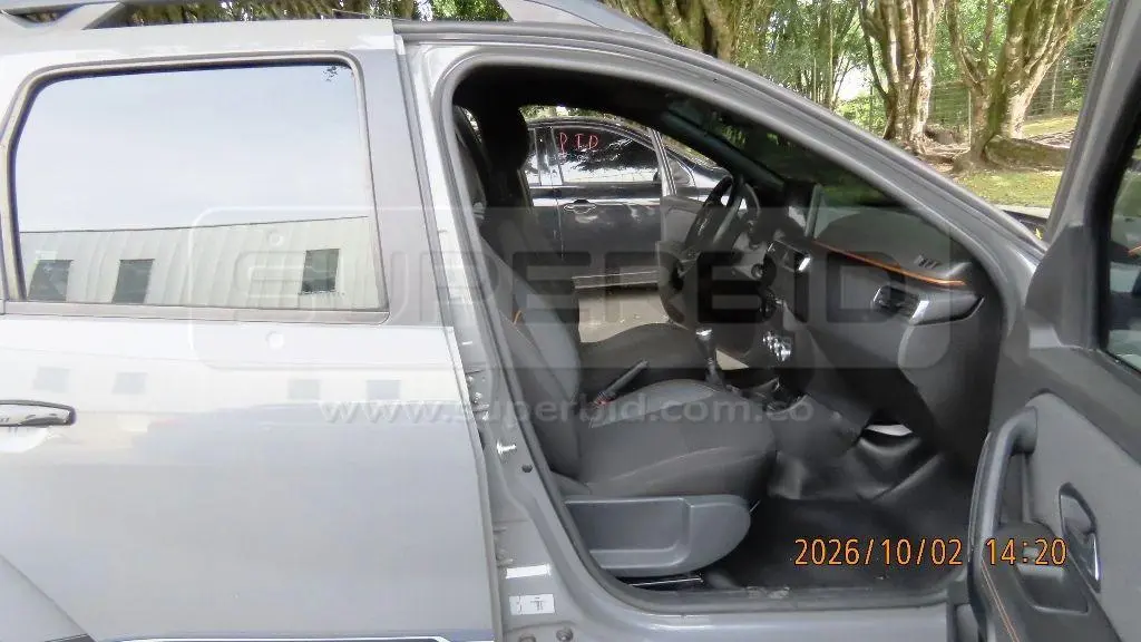 RENAULT DUSTER OROCH MOD. 2024, PLACA: 3 Ubic.: Guarne(Antioquia) — imagen 7 de 8