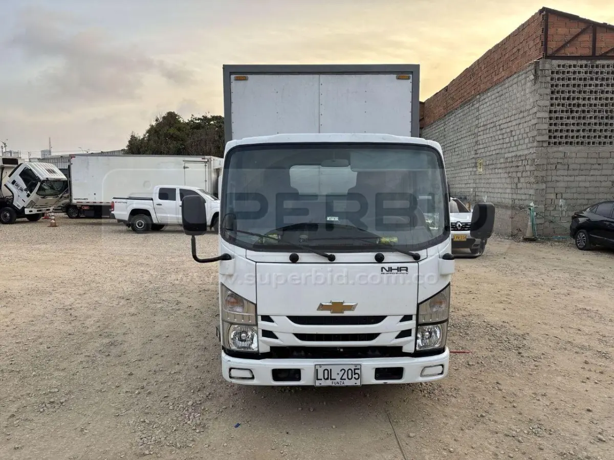 CHEVROLET NHR EIV (ABS) 2999 CC MOD. 2023, PLACA: LQL205 Ubic.: BARRANQUILLA — imagen 3 de 8