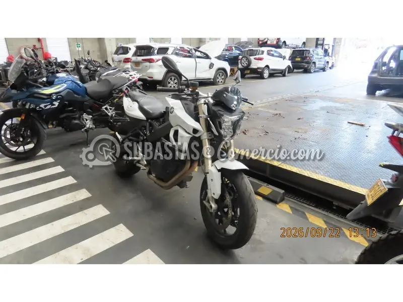 Salvamento Bmw F 800 r - 2016 - 74D - Guarne — imagen 3 de 8