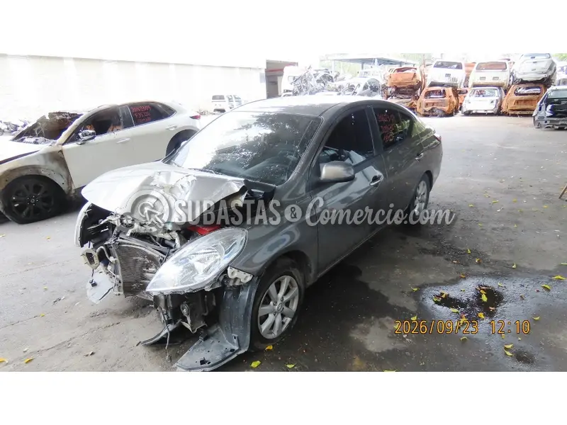 Salvamento Nissan Versa - 2013 - 327 - Guarne