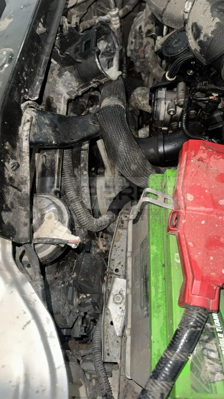 RENAULT DUSTER INTENS 4X4 MT ULC MOD. 2023, PLACA: LLW015 Ubic.: CALI — imagen 3 de 8