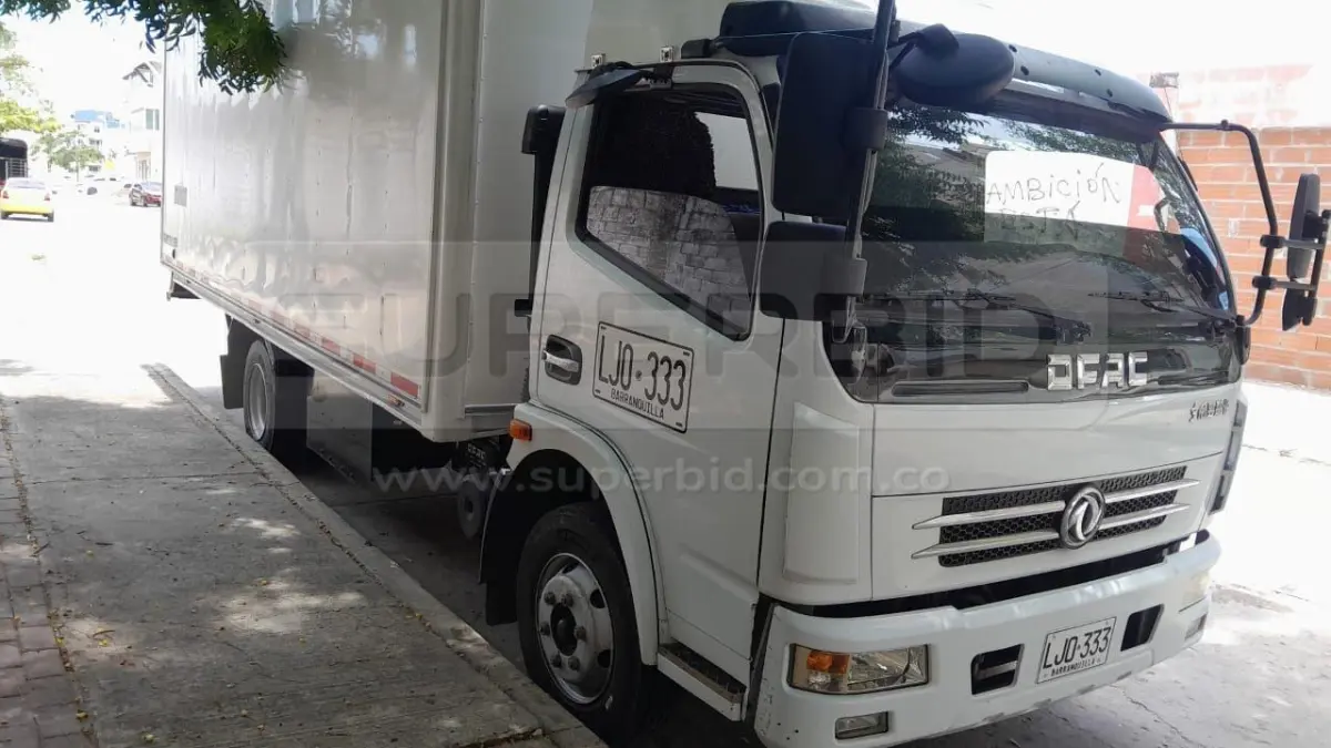 CAMION FURGON DONGFENG DFA1070SJ12N2 GNV MT 3856 CC, MOD. 2023, RP#2 PLACA: LJO333 Ubic.: BOGOTÁ D.C. — imagen 4 de 5