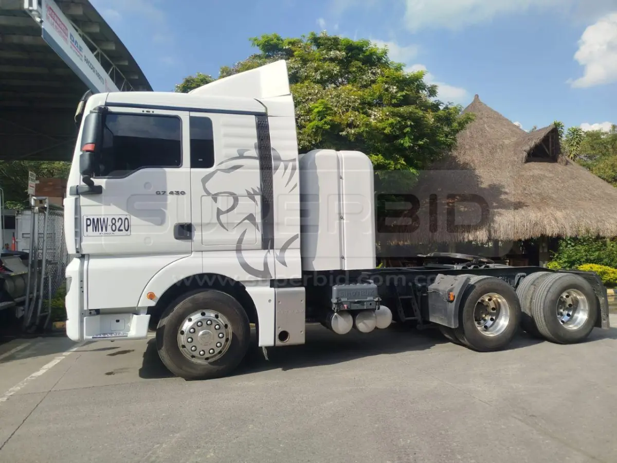 TRACTOCAMION SINOTRUCK ZZ4256V384HE1CB GNV MT 12419 CC, MOD. 2023, RP#2 PLACA: PMW820 Ubic.: CALI -YUMBO — imagen 4 de 5