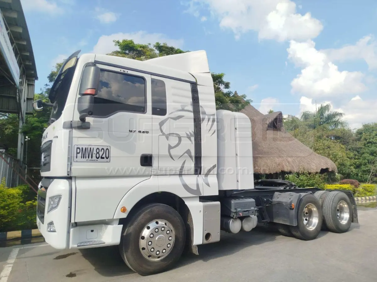 TRACTOCAMION SINOTRUCK ZZ4256V384HE1CB GNV MT 12419 CC, MOD. 2023, RP#2 PLACA: PMW820 Ubic.: CALI -YUMBO — imagen 5 de 5