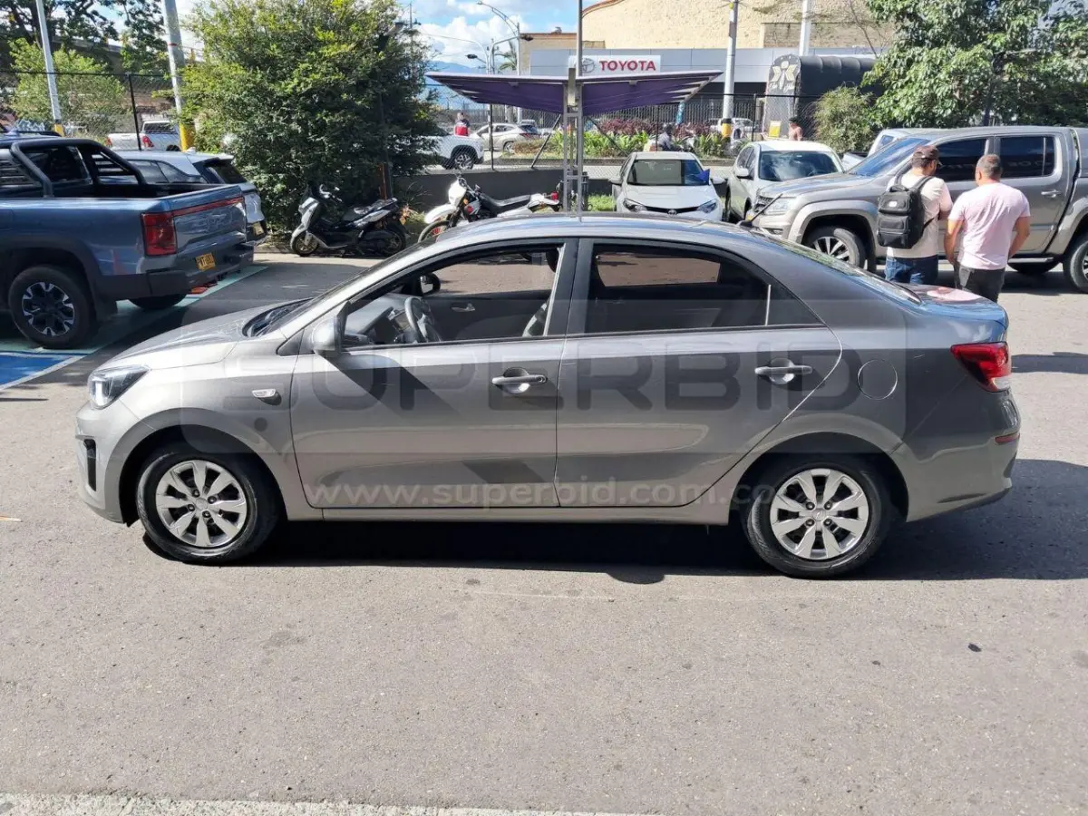 KIA SOLUTO EMOTION AT 1368 CC MOD. 2026, RP#2 PLACA: PRW803 Ubic.: CALDAS — imagen 5 de 8