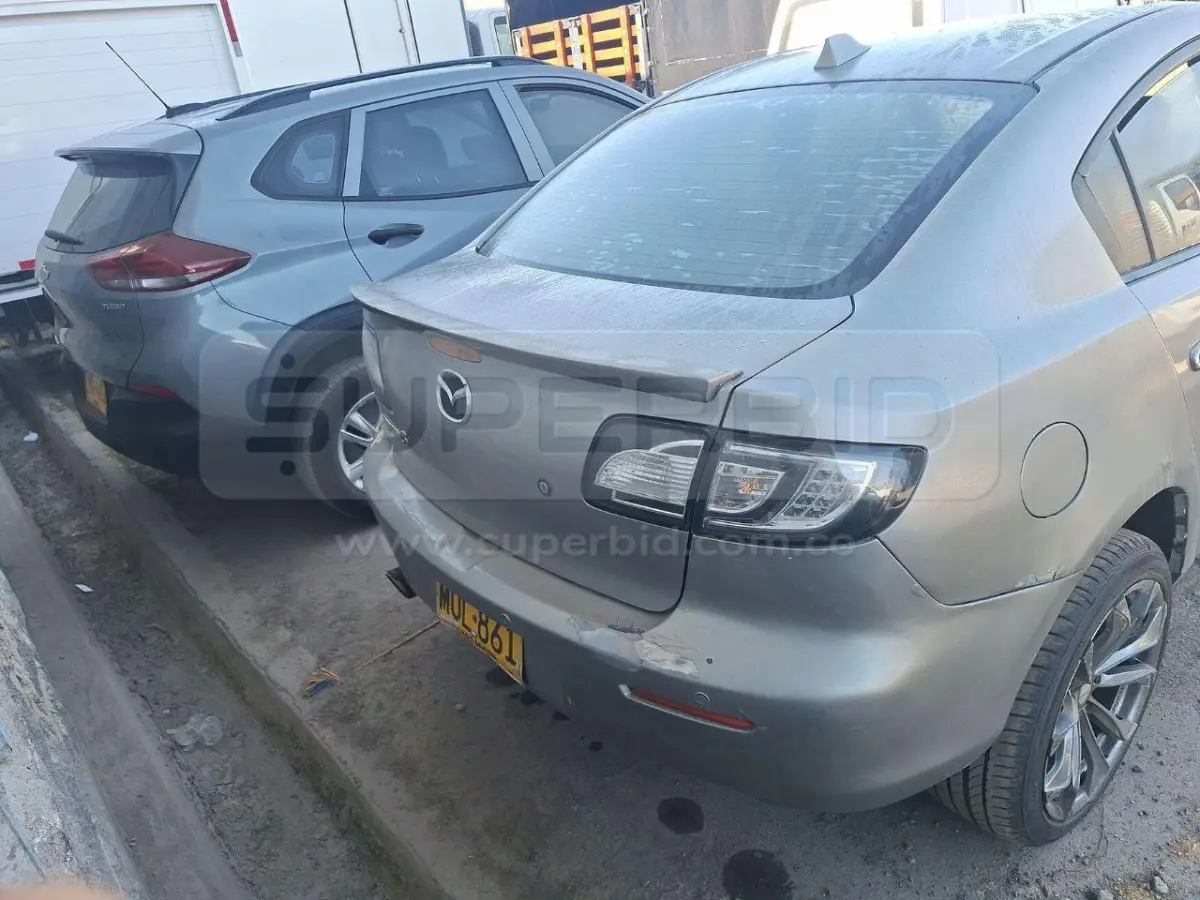 MAZDA 3 SEDAN 1.6 AUTOMÁTICO 1598 CC MOD. 2013, RP#3 PLACA: MUL861, BRP Ubic.: BOGOTÁ — imagen 7 de 8